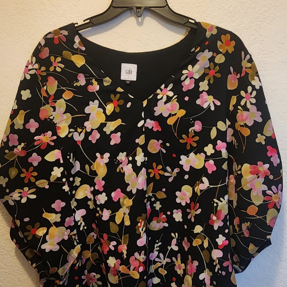 CAbi large Womens Charm Blouse floral Black print Dolman style sleeves V-neck